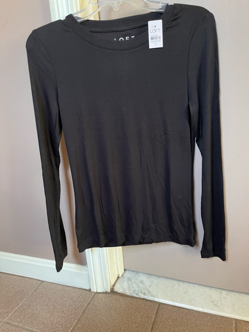 LOFT Black Long-Sleeve Crewneck Top